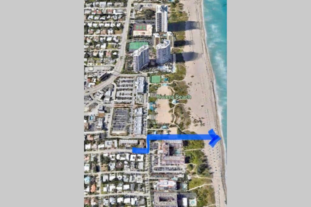 Serenity At Seascape: Steps To The Beach & Shops Palm Beach Shores Exterior foto